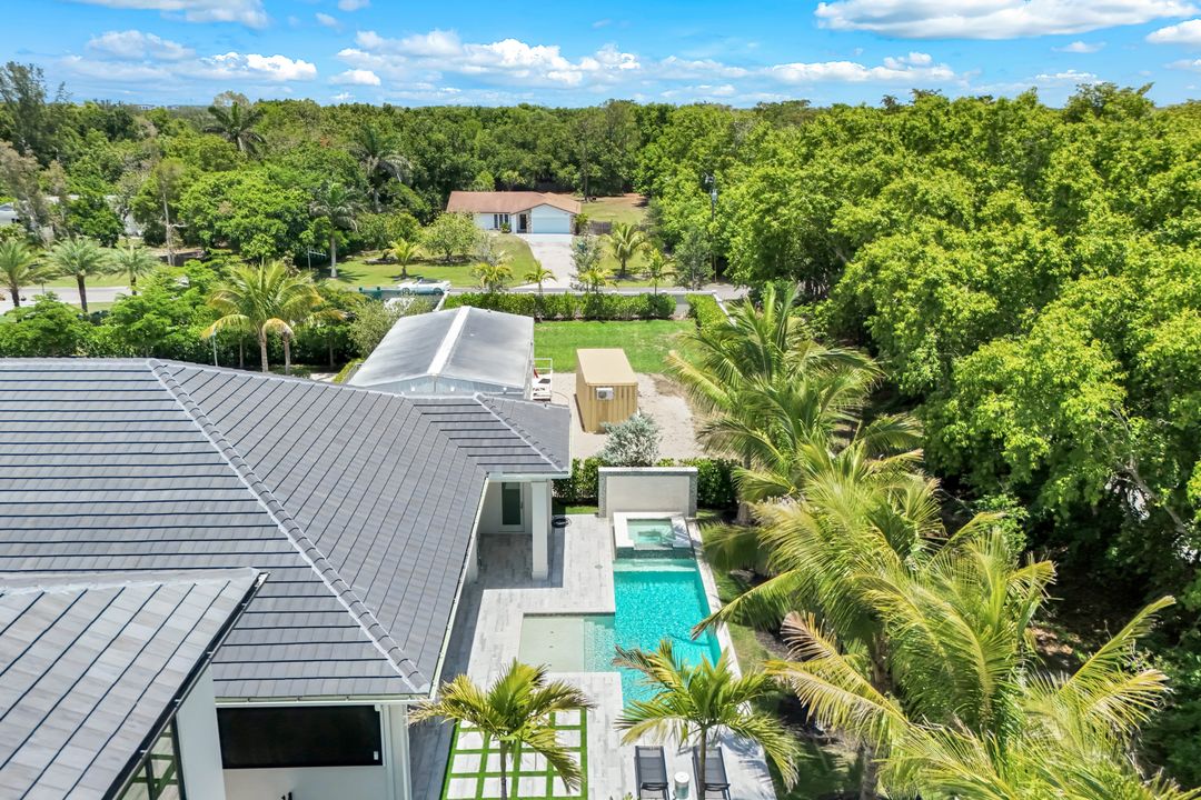 6630 Palisades Ave, Naples, FL 34109