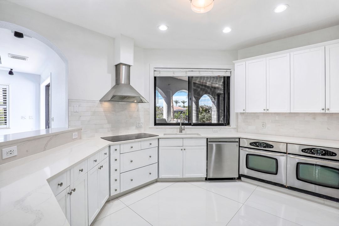 2550 SW 27th Pl, Cape Coral, FL 33914