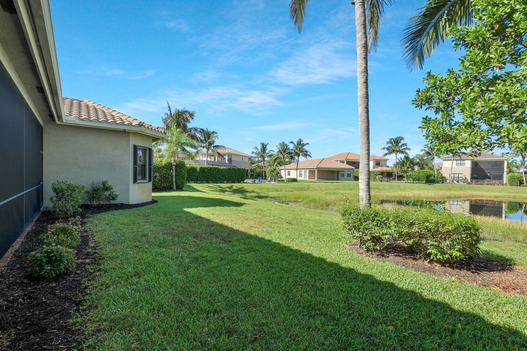 3384 Atlantic Cir, Naples, FL 34119