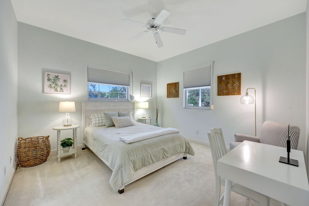 689 Vintage Reserve Cir #15D, Naples, FL 34119