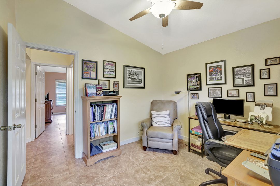 660 20th St SE, Naples, FL 34117