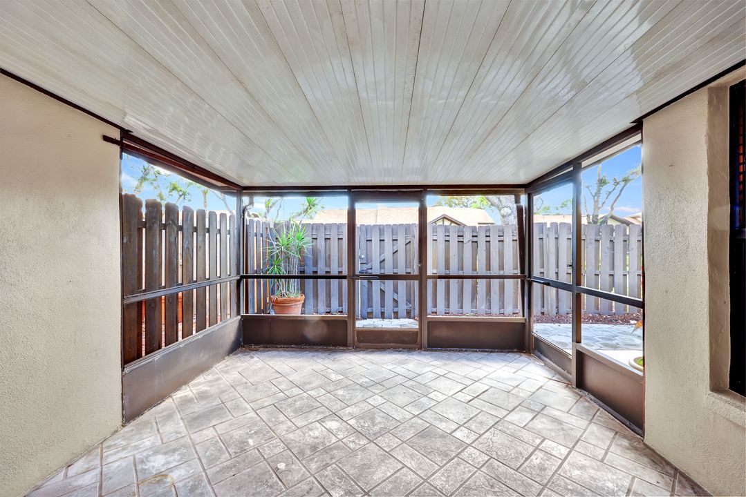 13145 Hampshire Ct, Fort Myers, FL 33919