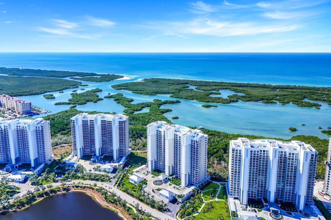 13935 Old Coast Rd, Naples, FL 34110