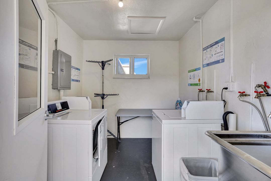 766 Central Ave #304, Naples, FL 34102