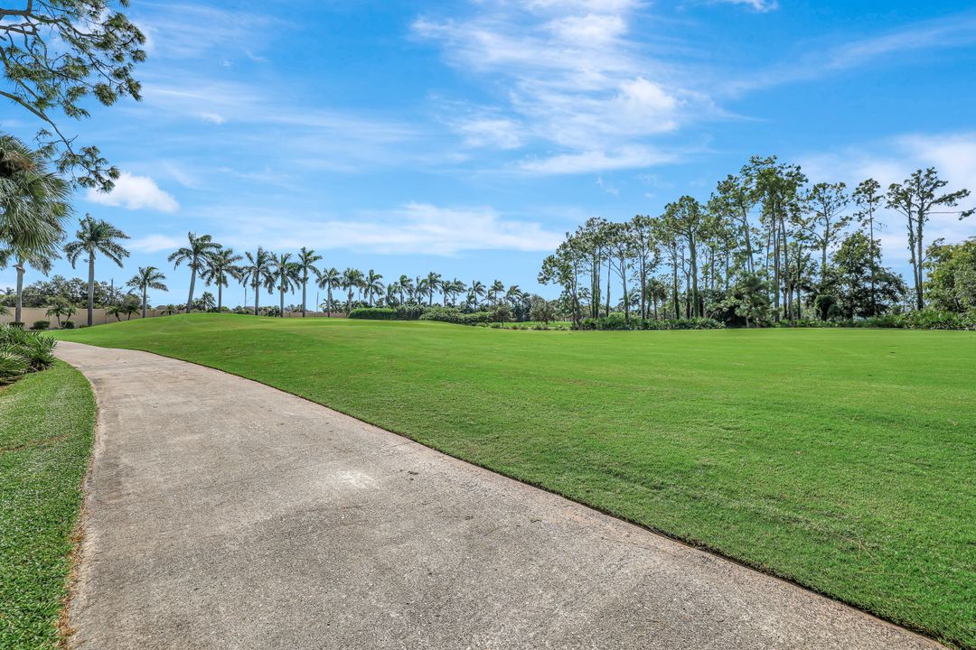 7360 Glenmoor Ln #4108, Naples, FL 34104