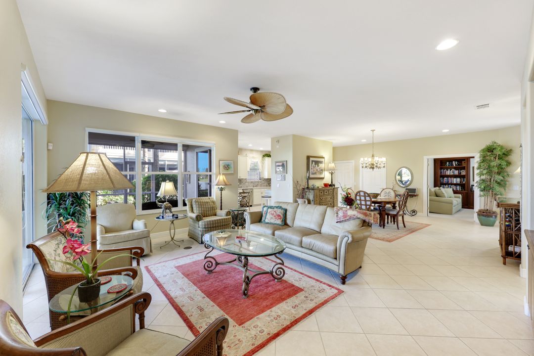 4805 Shinnecock Hills Ct #102, Naples, FL 34112