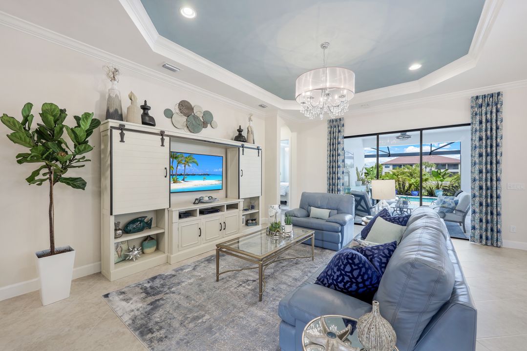 9465 Terresina Dr, Naples, FL 34119