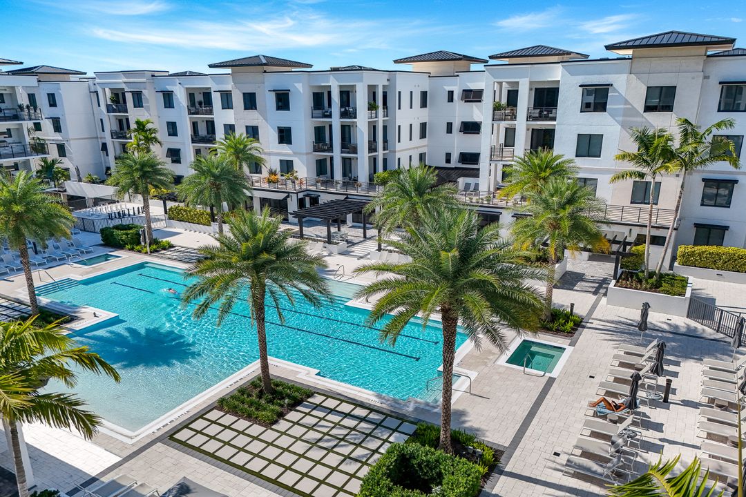 1125 Central Ave #571, Naples, FL 34102