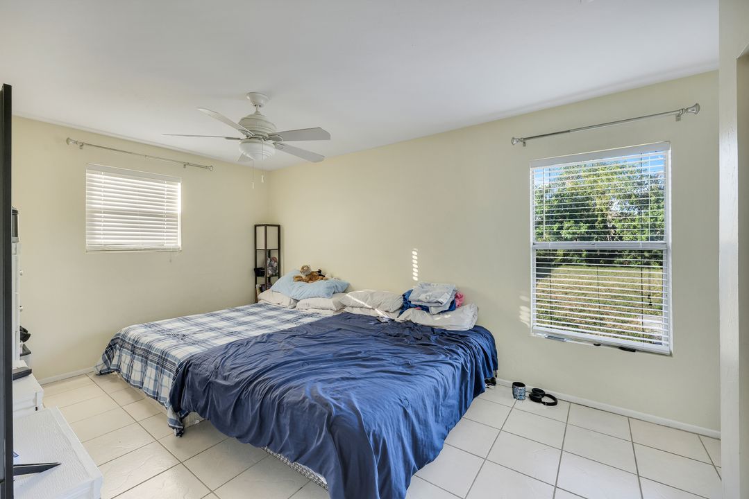 705 SW 27th Terrace, Cape Coral, FL 33914