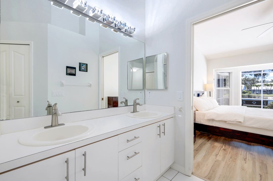 677 Captn Kate Ct #46, Naples, FL 34110