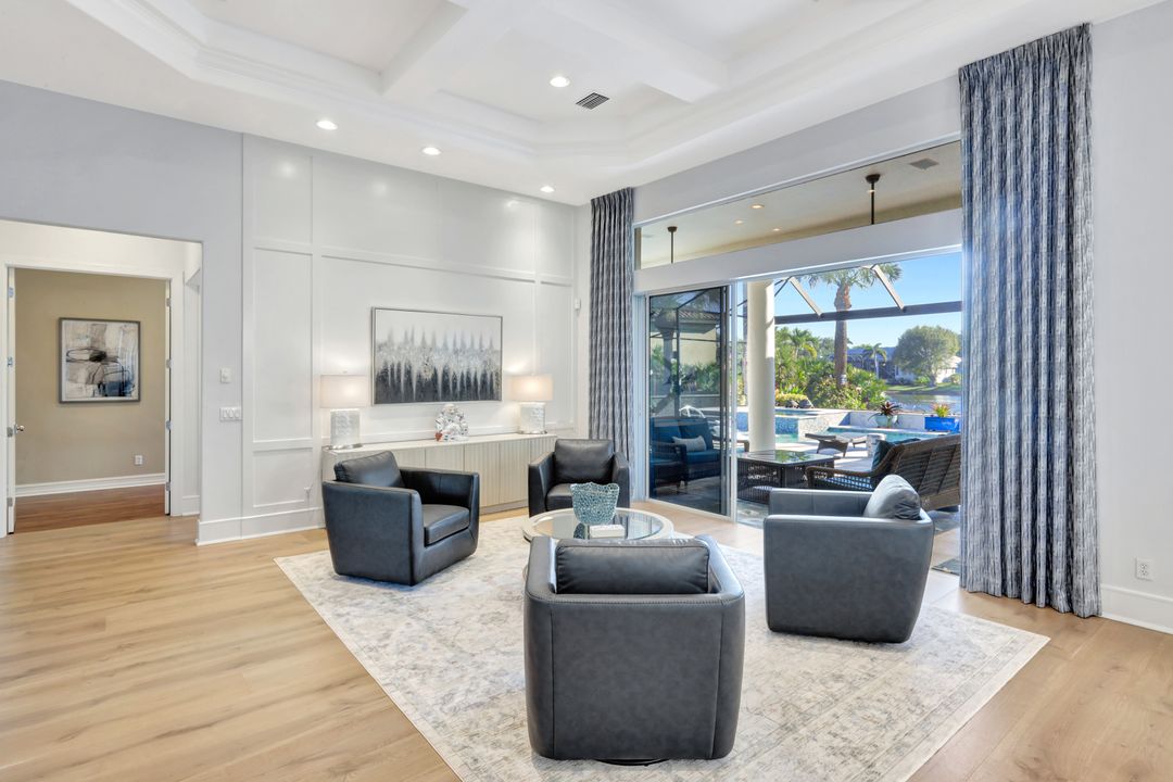 3601 Glenwater Ln, Bonita Springs, FL 34134