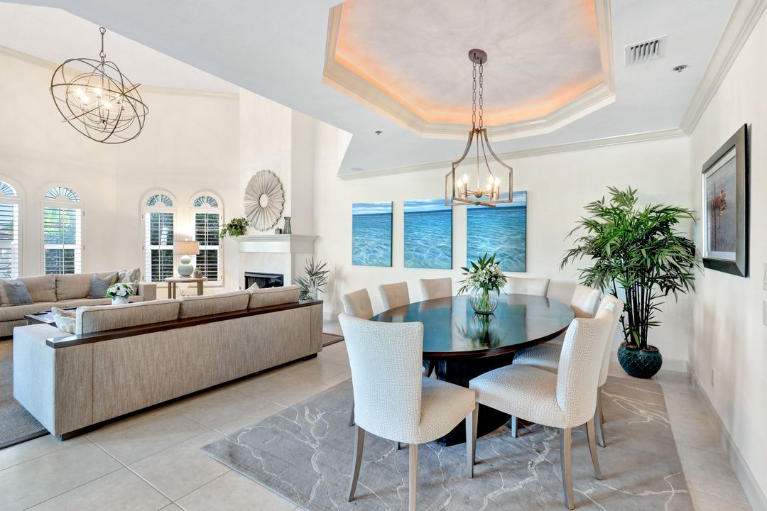 1006 5th St S, Naples, FL 34102