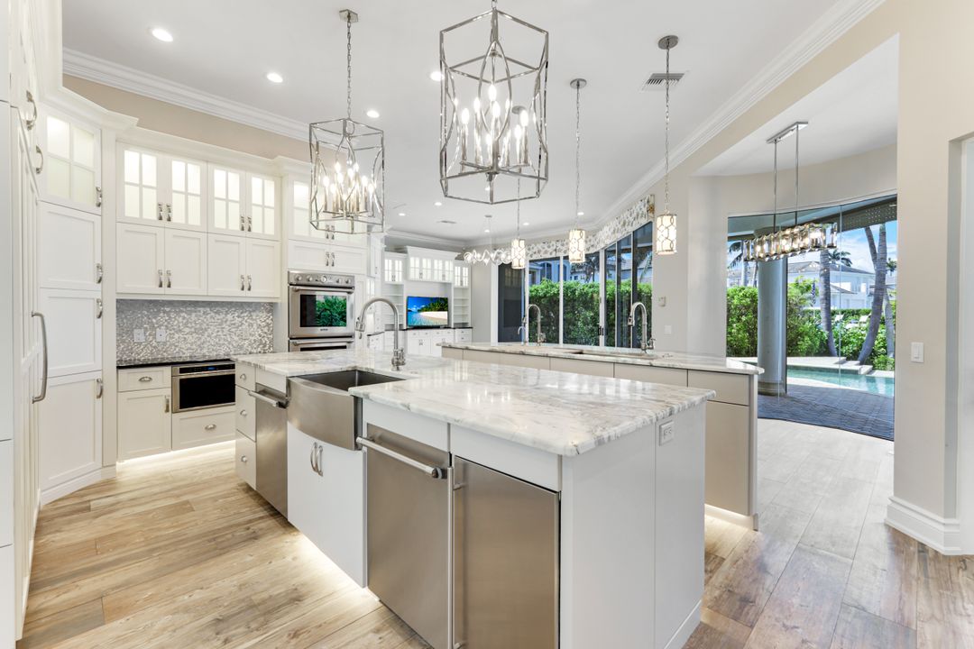 384 Mooring Line Dr, Naples, FL 34102