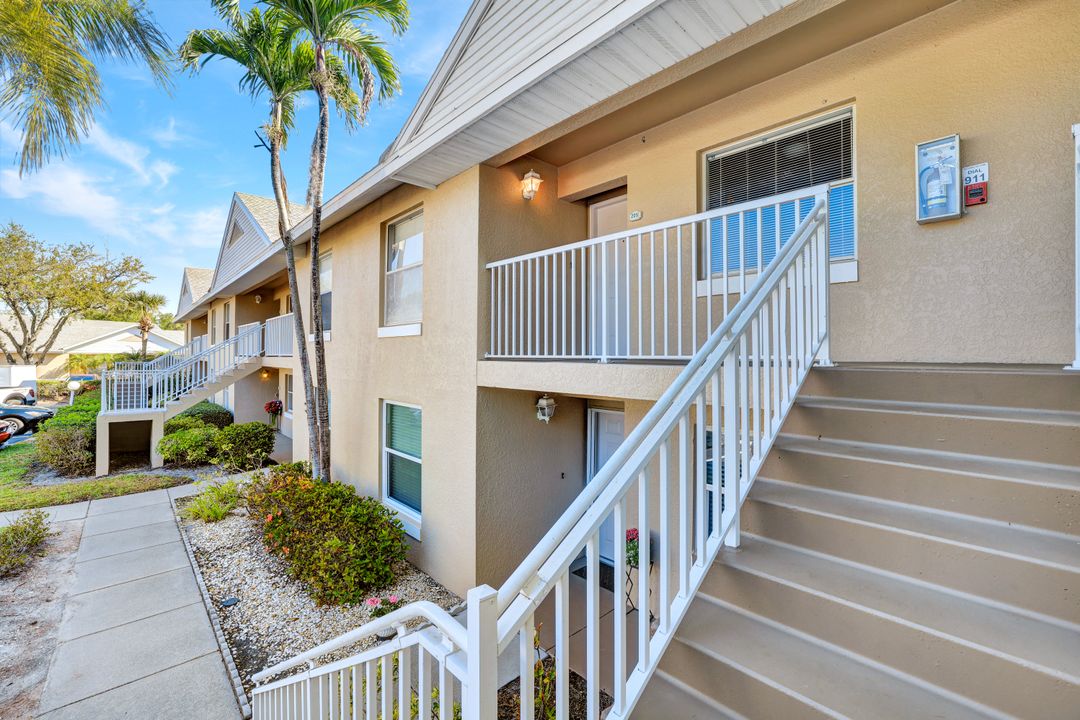 120 Pebble Shores Dr #205, Naples, FL 34110