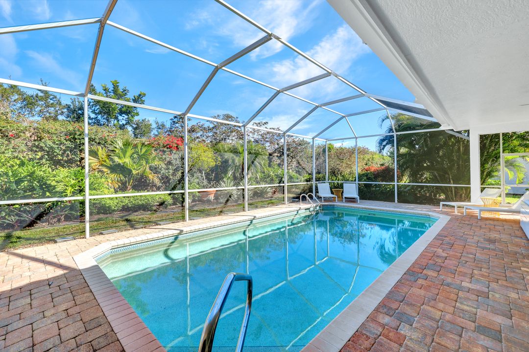 874 Wyndemere Way, Naples, FL 34105