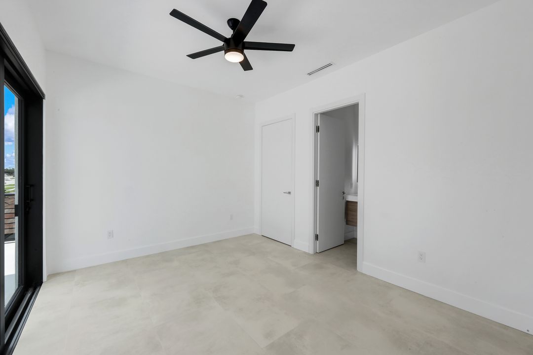 432 Burnt Store Rd S, Cape Coral, FL 33991