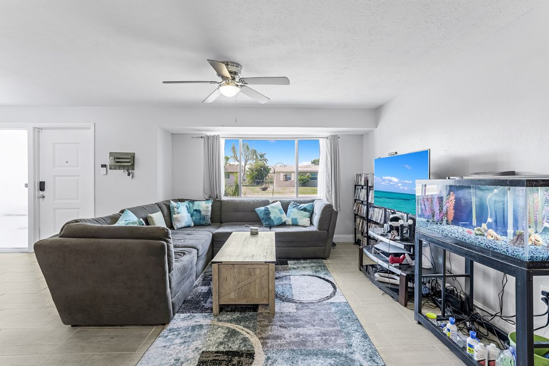 1670 N Hermitage Rd, Fort Myers, FL 33919