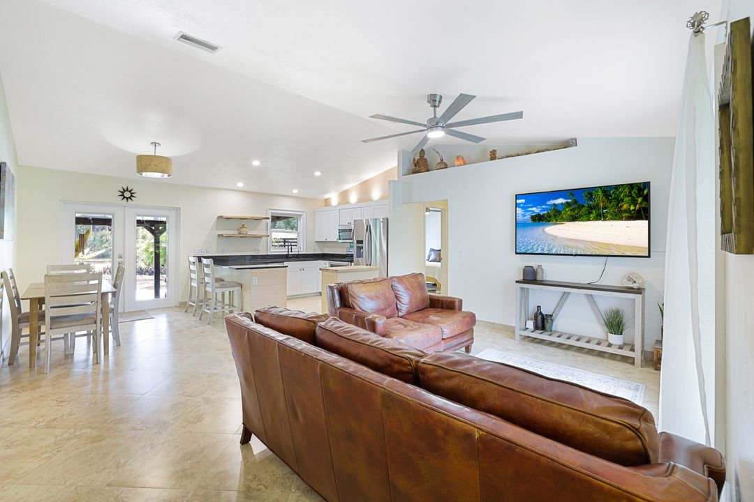4710 1st Ave NW, Naples, FL 34119