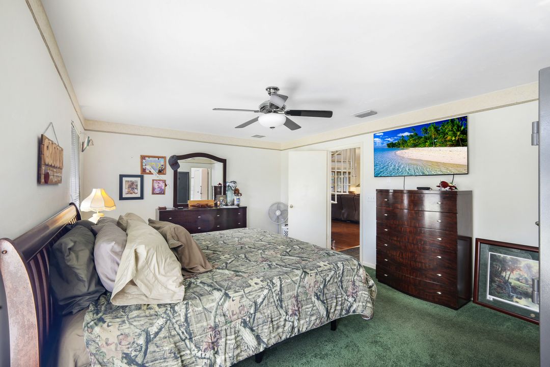 161 20th Ave NW, Naples, FL 34120