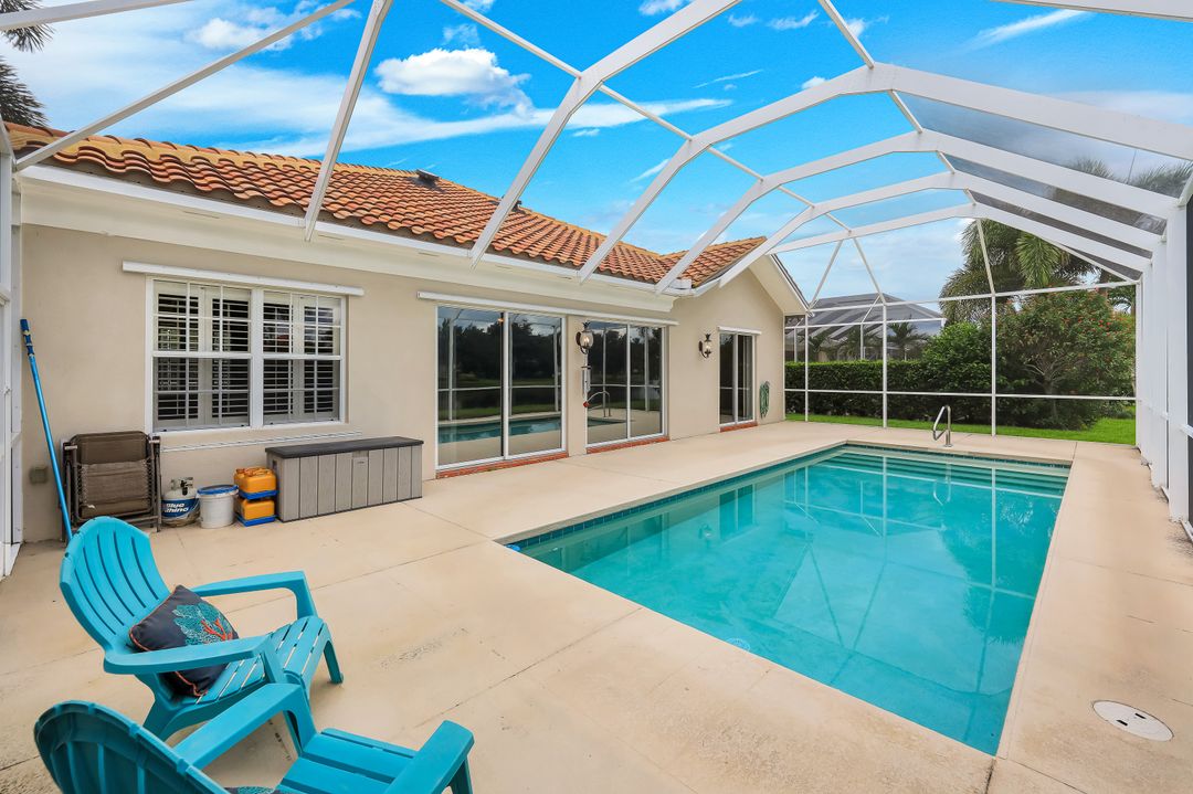 4362 Queen Elizabeth Way, Naples, FL 34119