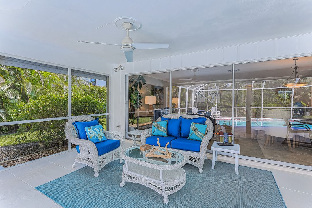 727 Park Shore Dr, Naples, FL 34103