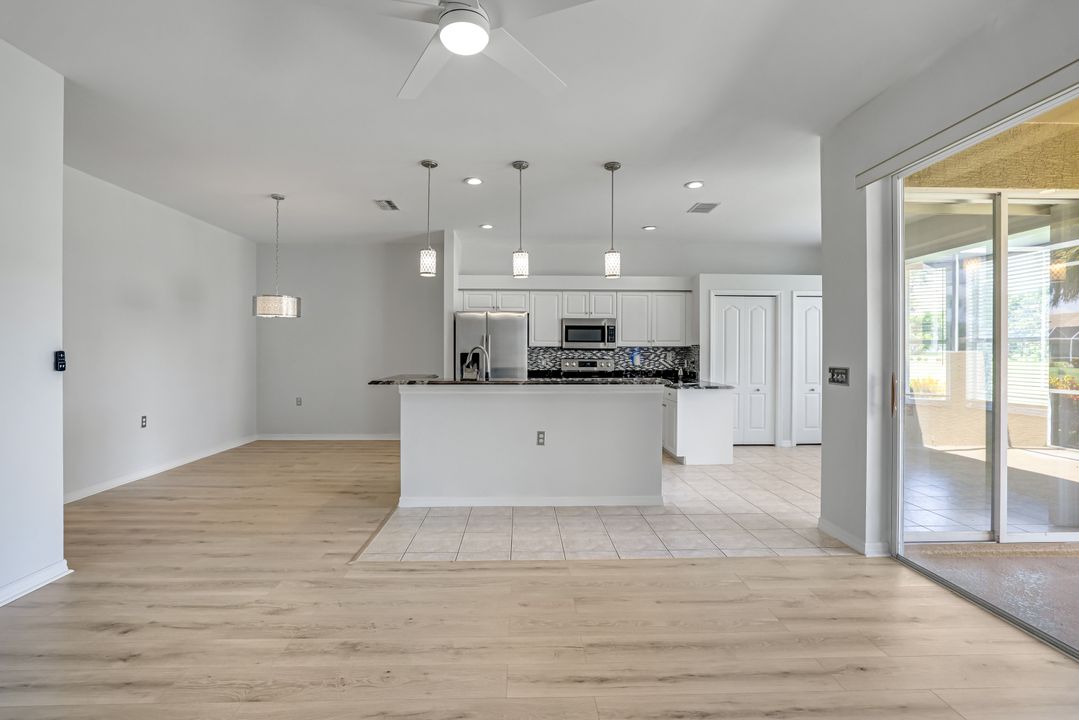 1725 Morning Sun Ln, Naples, FL 34119