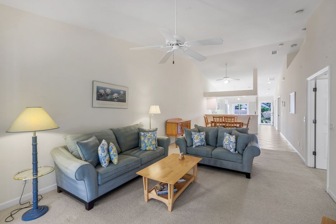 1660 Windy Pines Dr #4, Naples, FL 34112
