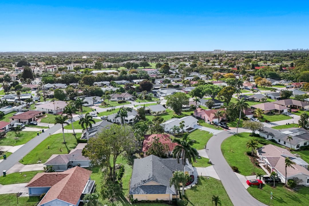 111 Blue Ridge Dr, Naples, FL 34112