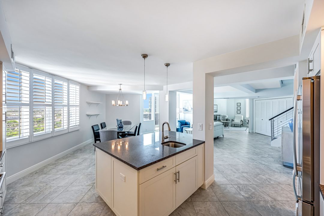 4041 Gulf Shore Blvd N #1108, Naples, FL 34103