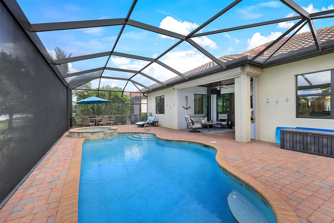 28122 Kerry Ct, Bonita Springs, FL 34135