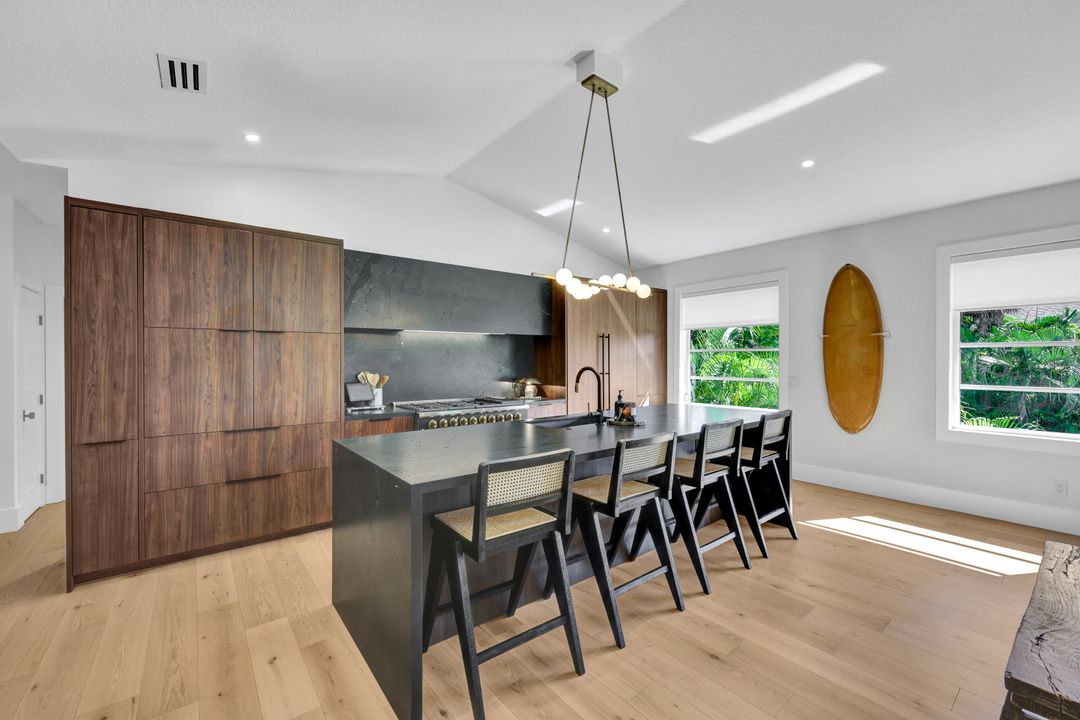 746 Park Ave, Naples, FL 34110