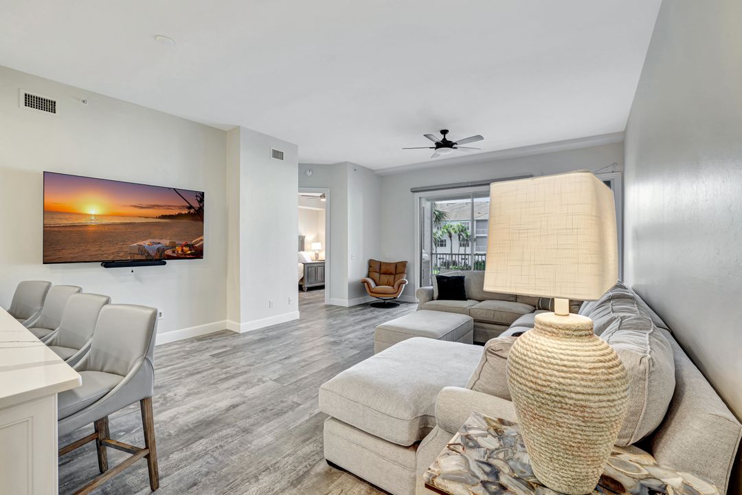 770 Bentwater Cir #103, Naples, FL 34108