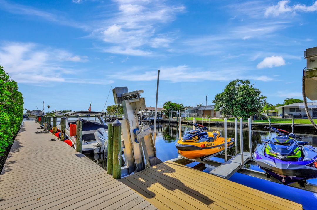 12560 Panasoffkee Dr, North Fort Myers, FL 33903