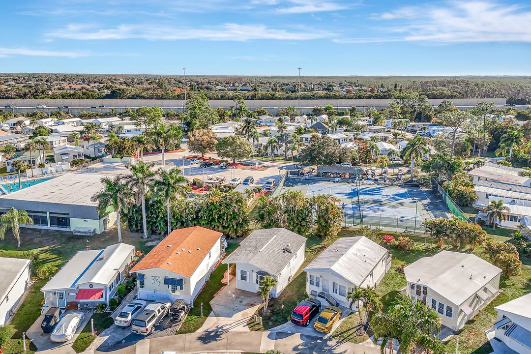 10827 Little Heron Cir SE, Estero, FL 33928