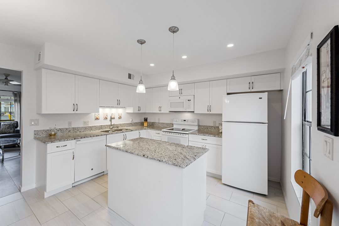 102 Marco Villas Dr #S-7, Marco Island, FL 34145