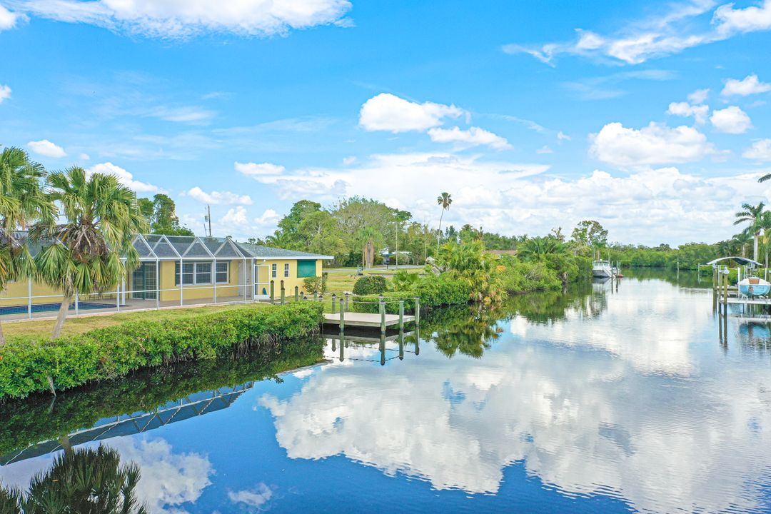 1720 Cascade Way, North Fort Myers, FL 33917