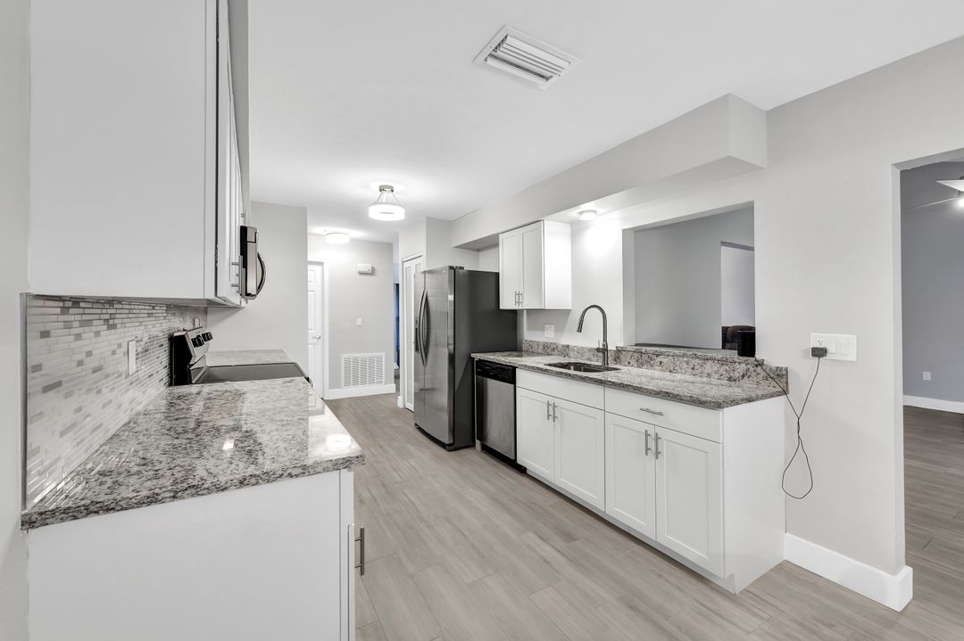 22662 Fountain Lakes Blvd, Estero, FL 33928