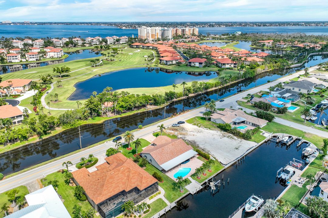 6812 Griffin Blvd, Fort Myers, FL 33908