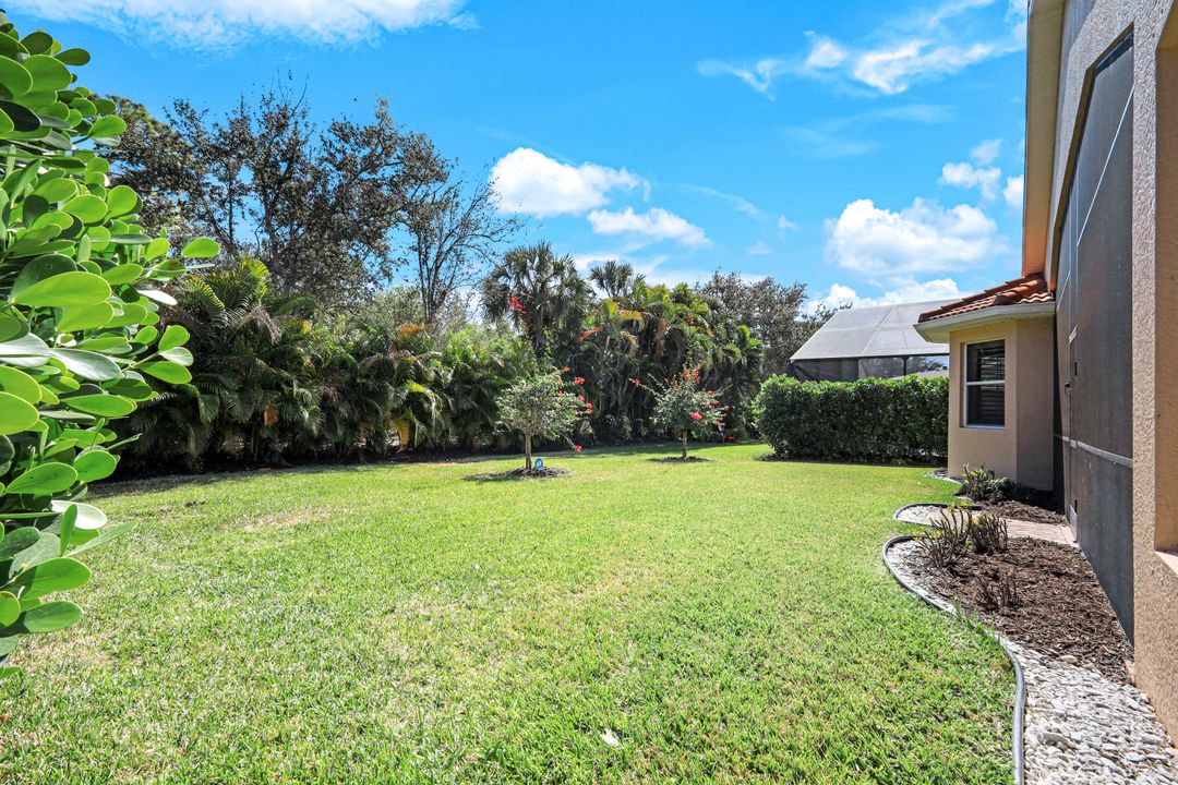 19513 Caladesi Dr, Fort Myers, FL 33967