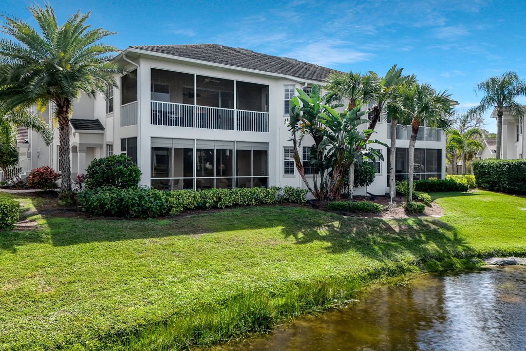 5095 Yacht Harbor Dr #203, Naples, FL 34112