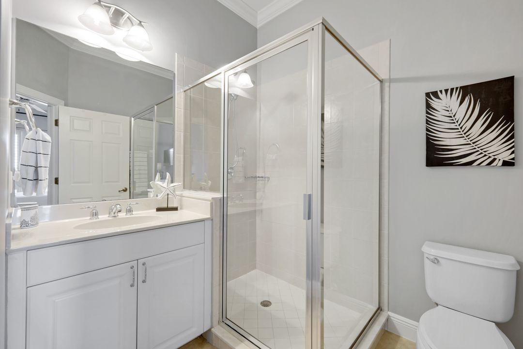 9201 Quartz Ln #201, Naples, FL 34120