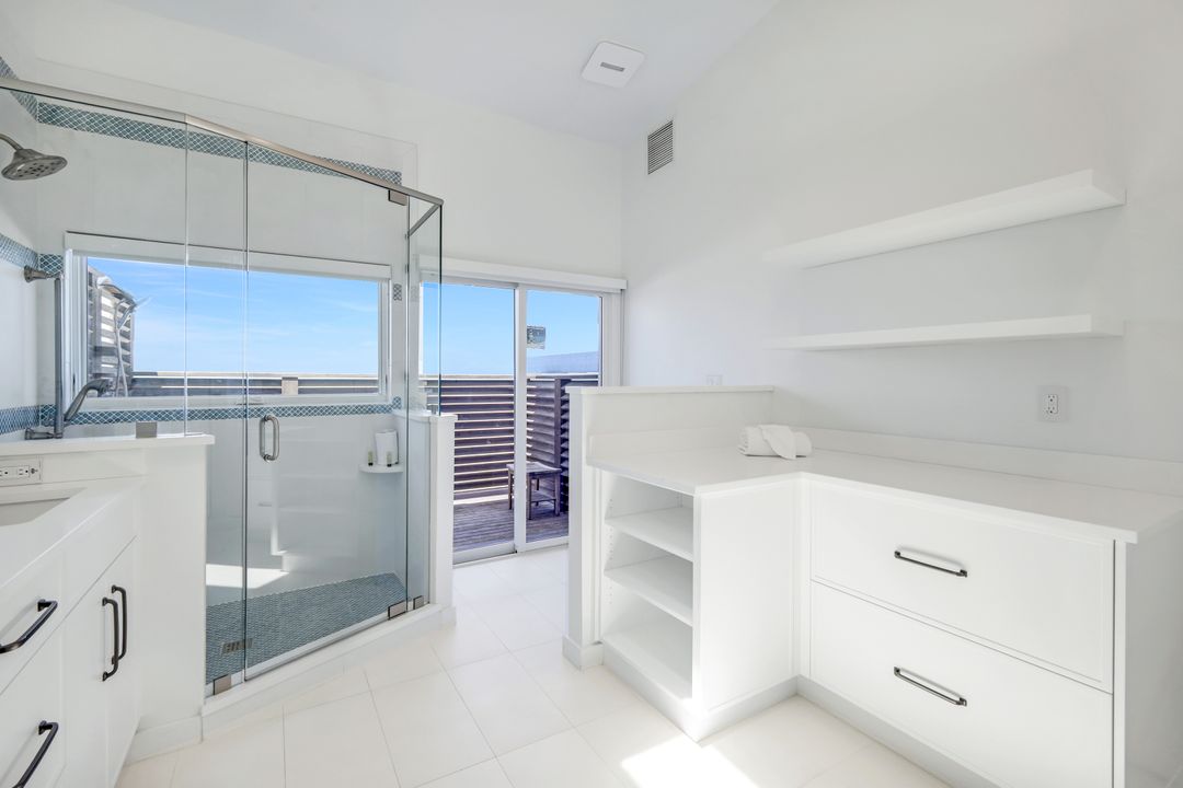 16500 Captiva Dr, Captiva, FL 33924