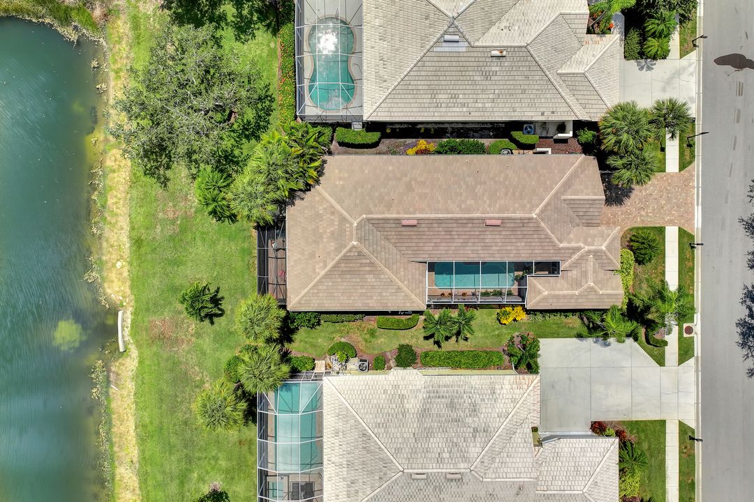 6006 Highwood Park Ln, Naples, FL 34110