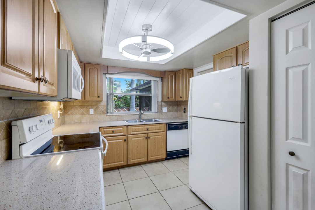 6302 Hofstra Ct W, Fort Myers, FL 33919
