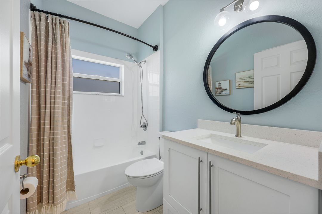 9764 Mendocino Dr, Fort Myers, FL 33919
