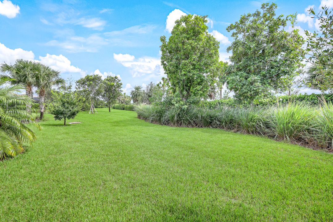 2366 Tangerine Ln, Naples, FL 34120