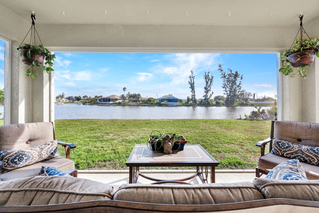 235 SW 22nd Pl, Cape Coral, FL 33991