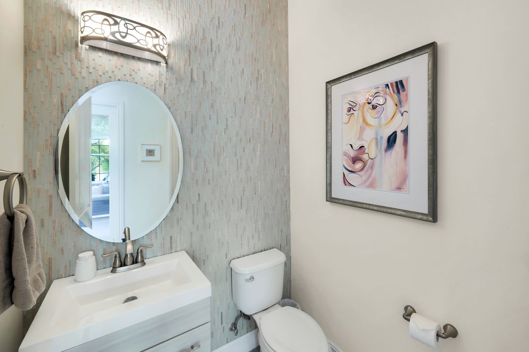 6259 Lightbourn Wy, Naples, FL 34113