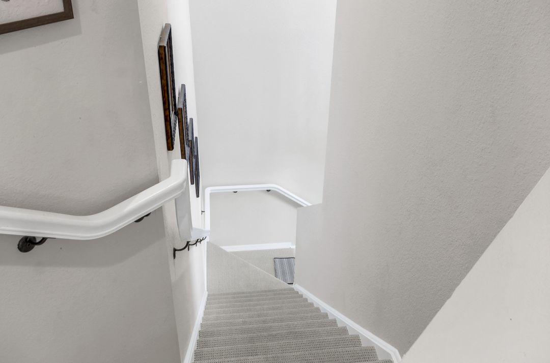 6360 Lexington Ct  #201, Naples, FL 34110