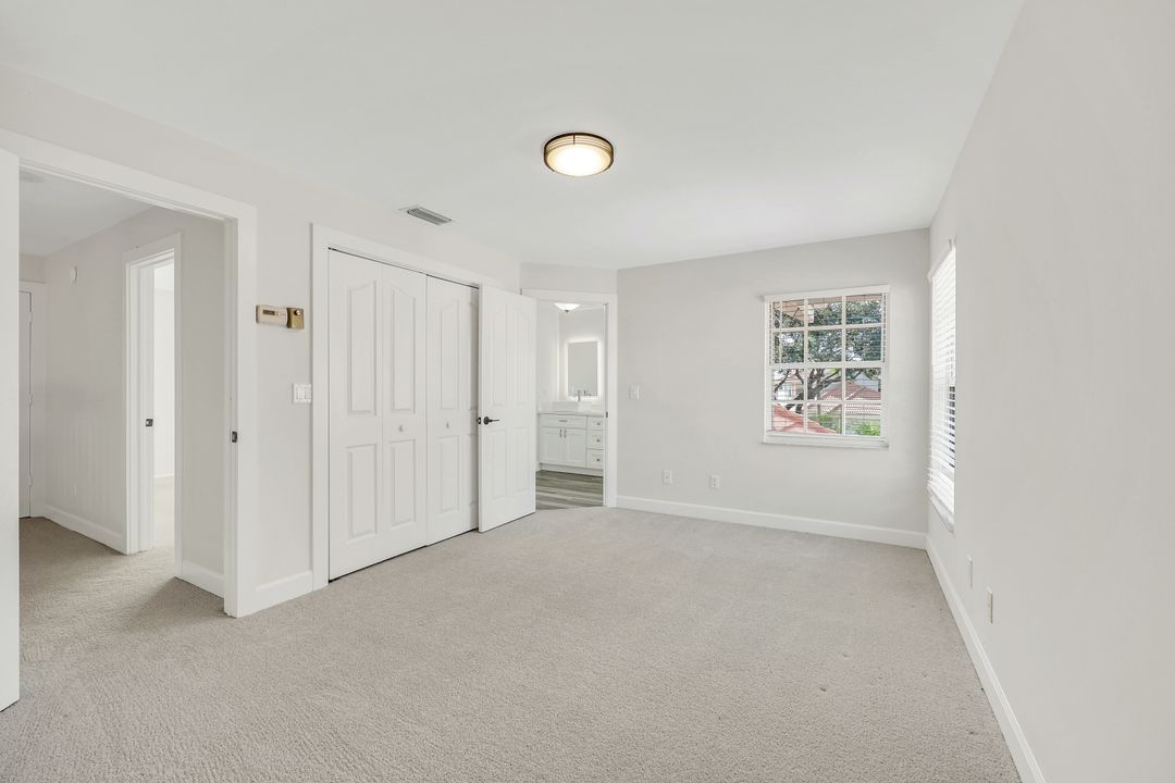 123 Napa Ridge Way, Naples, FL 34119